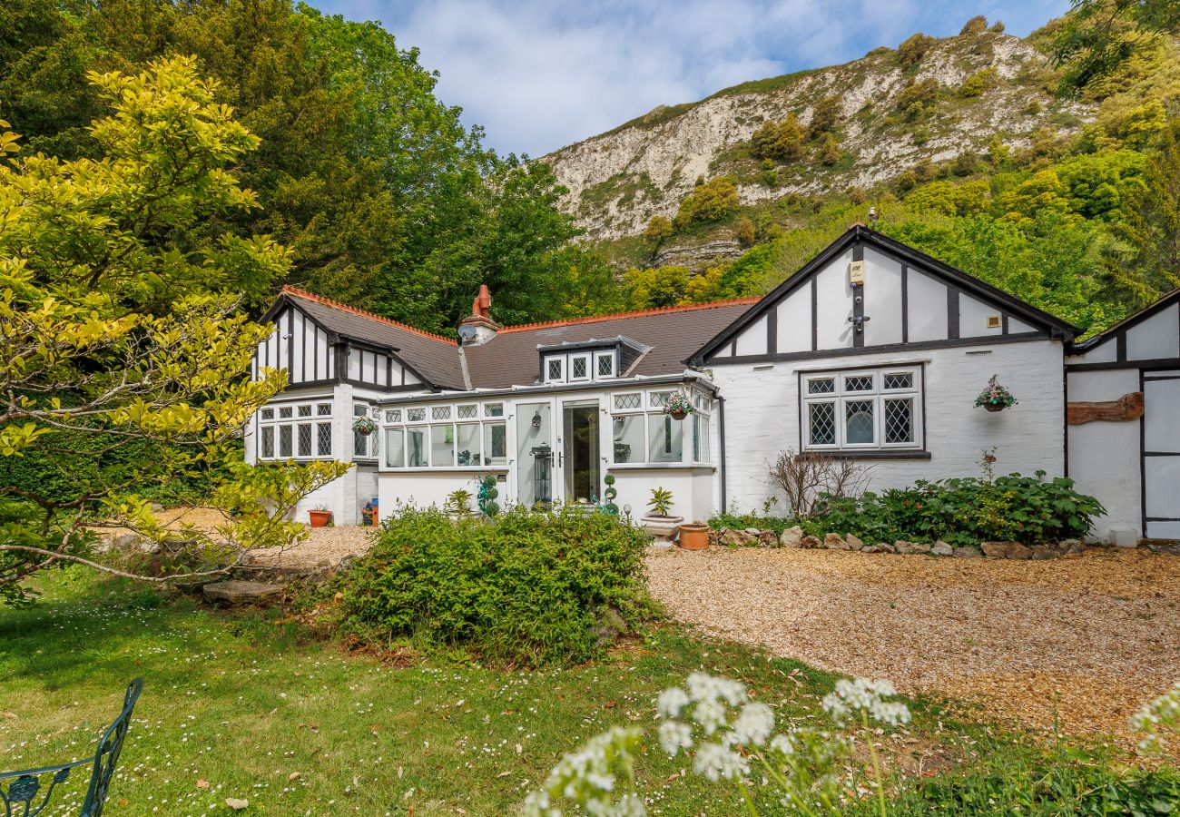 Bungalow in St Lawrence - Undercliff View 