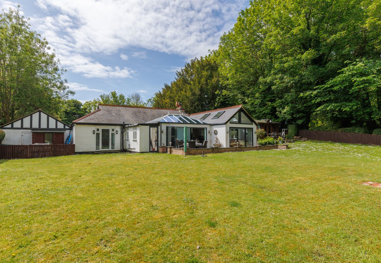 Bungalow in St Lawrence - Undercliff View 