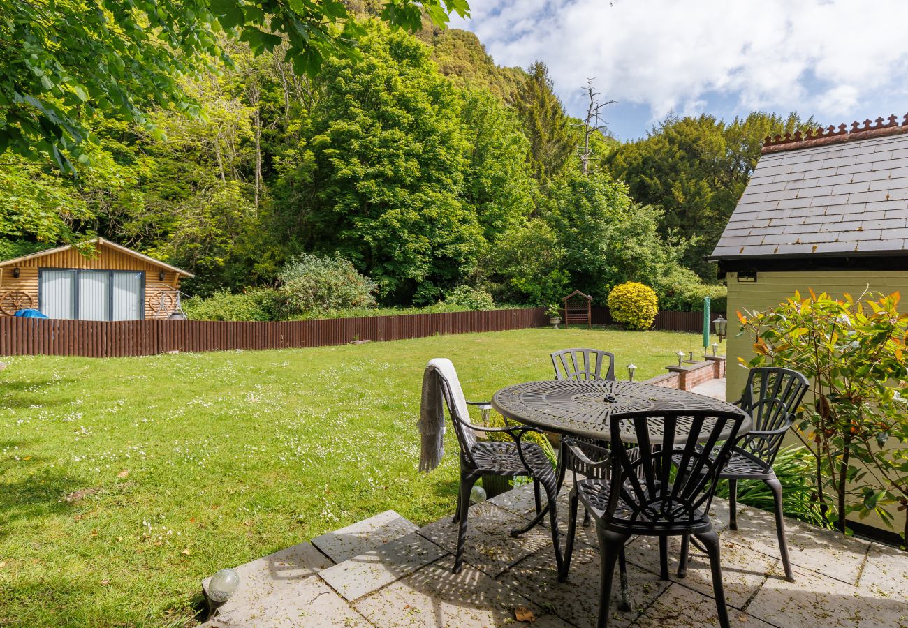 Bungalow in St Lawrence - Undercliff View 