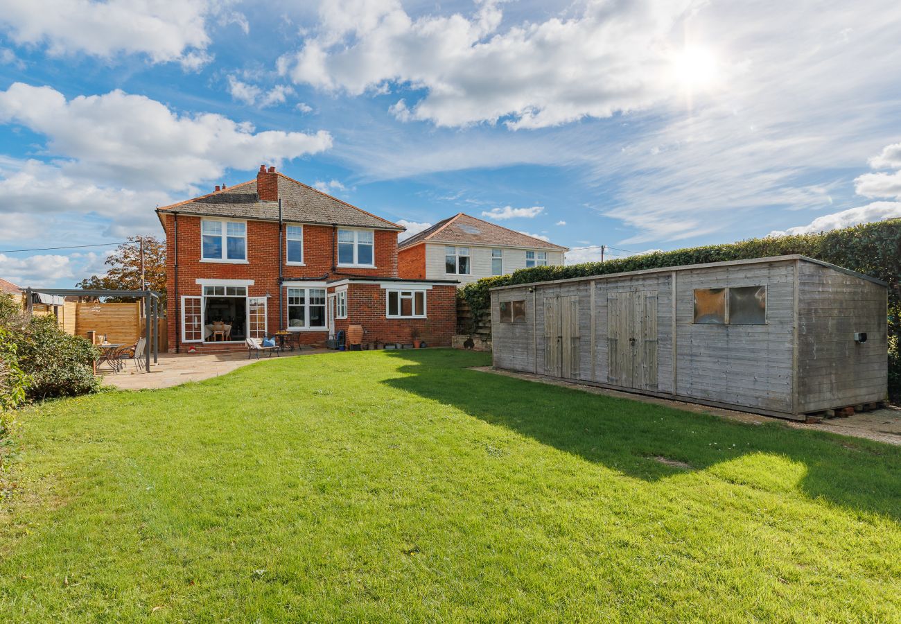 House in Totland Bay - Sandy Lane 