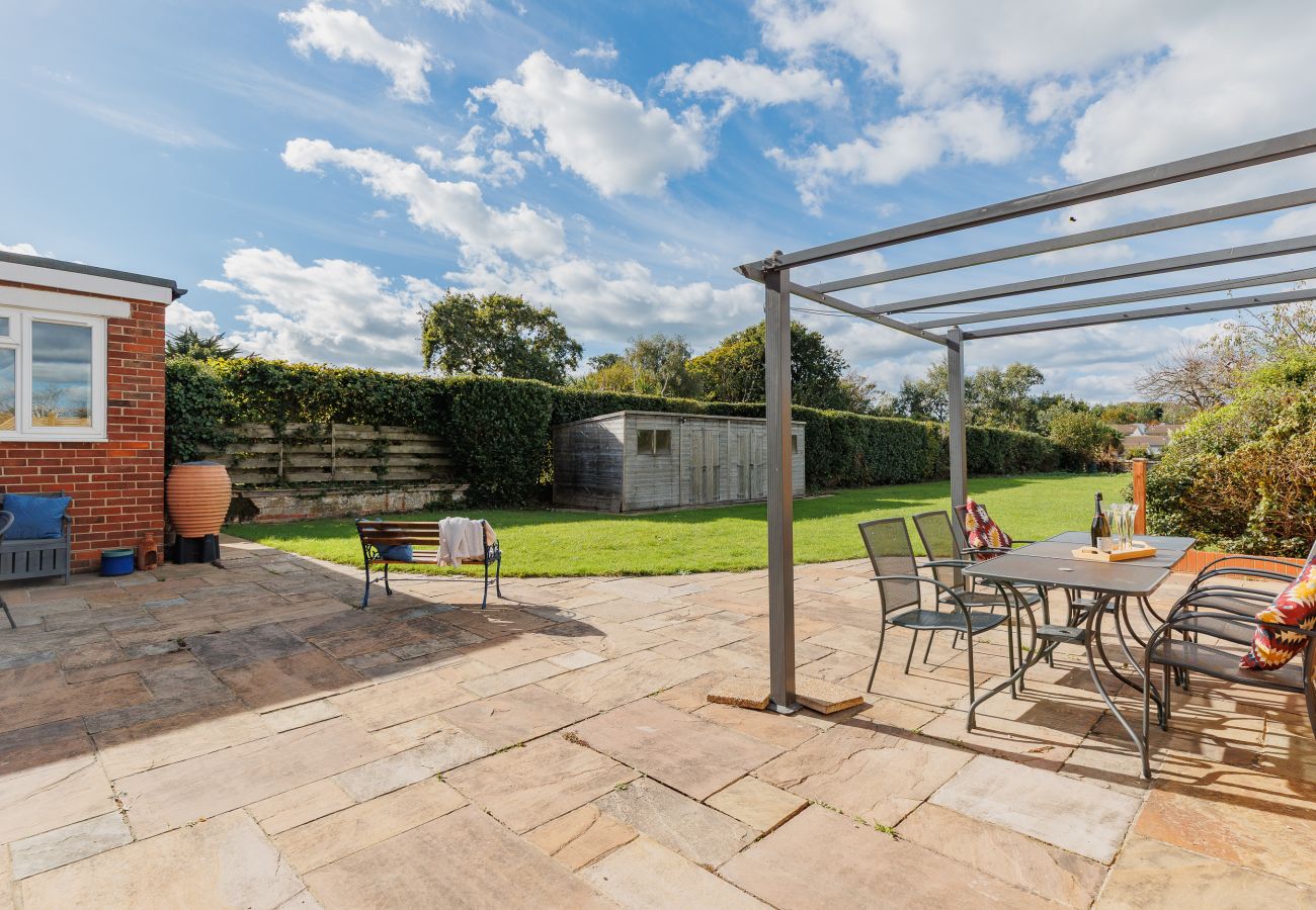 House in Totland Bay - Sandy Lane 