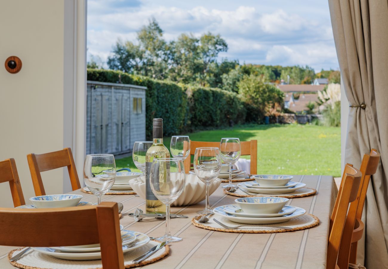 House in Totland Bay - Sandy Lane 