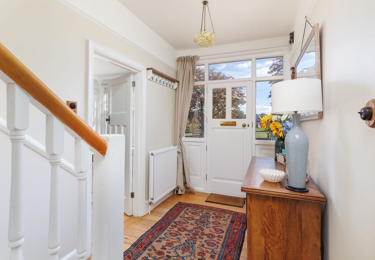 House in Totland Bay - Sandy Lane 