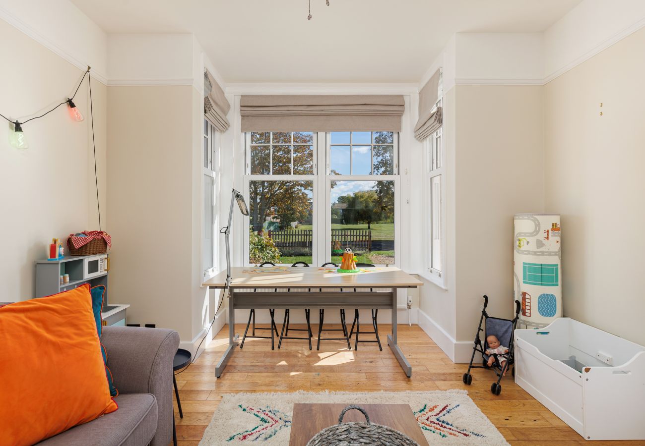 House in Totland Bay - Sandy Lane 