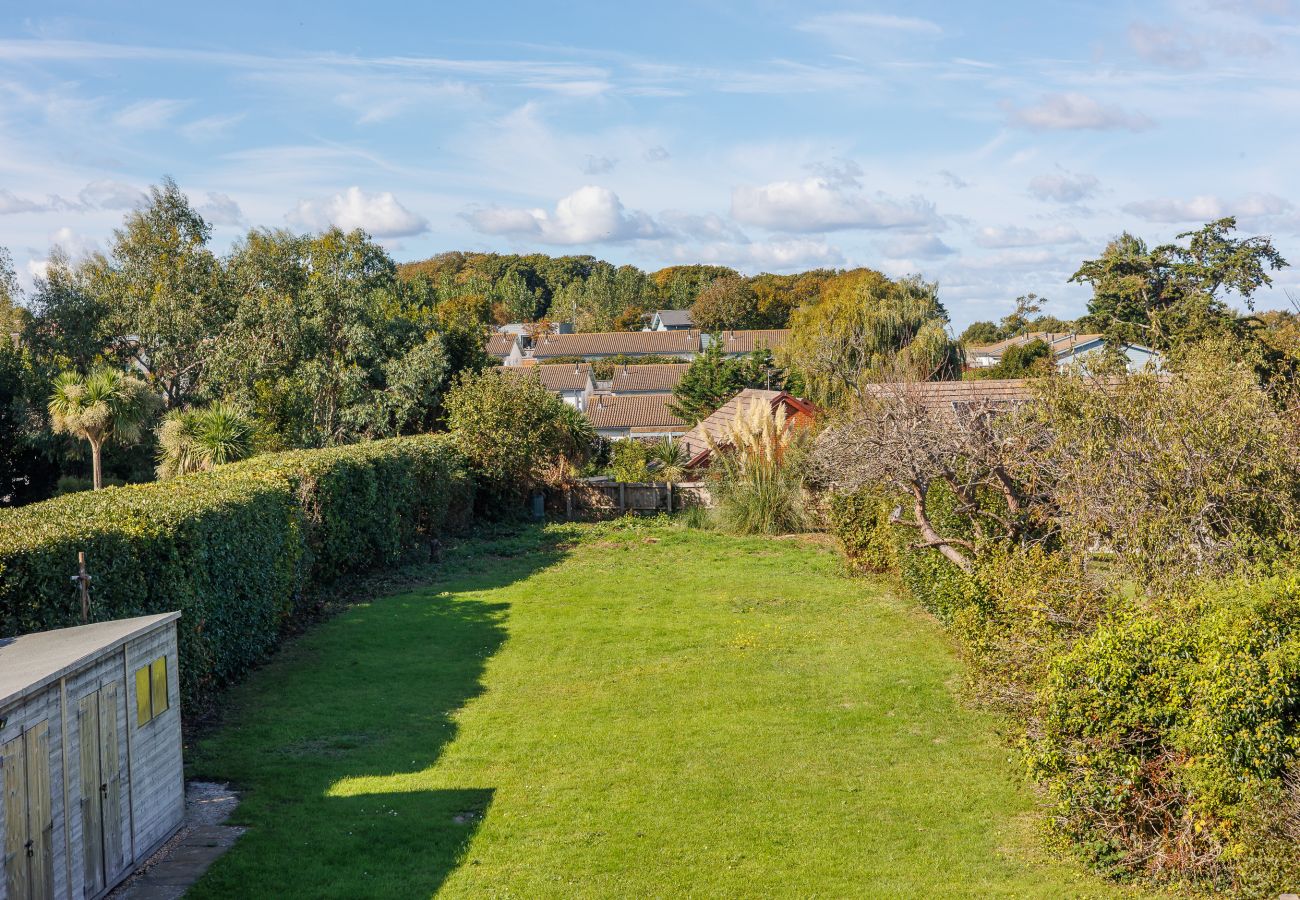 House in Totland Bay - Sandy Lane 