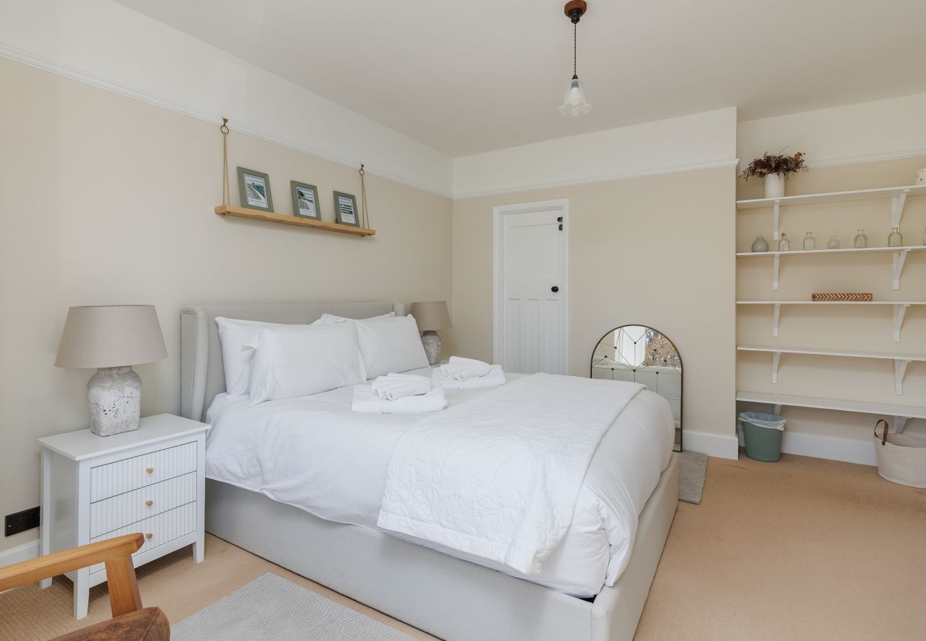 House in Totland Bay - Sandy Lane 