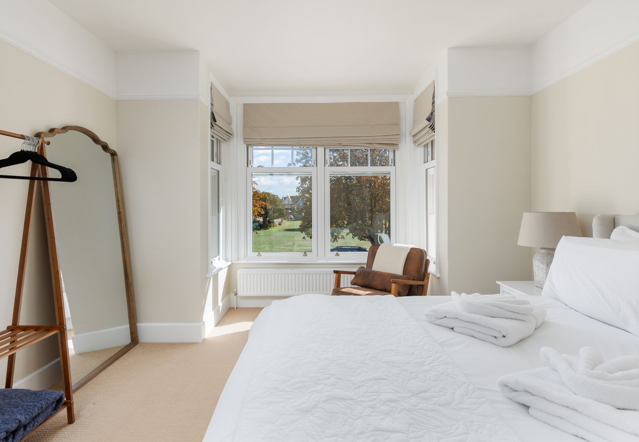 House in Totland Bay - Sandy Lane 